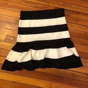 NWT Spense Black & White Skirt Size Large